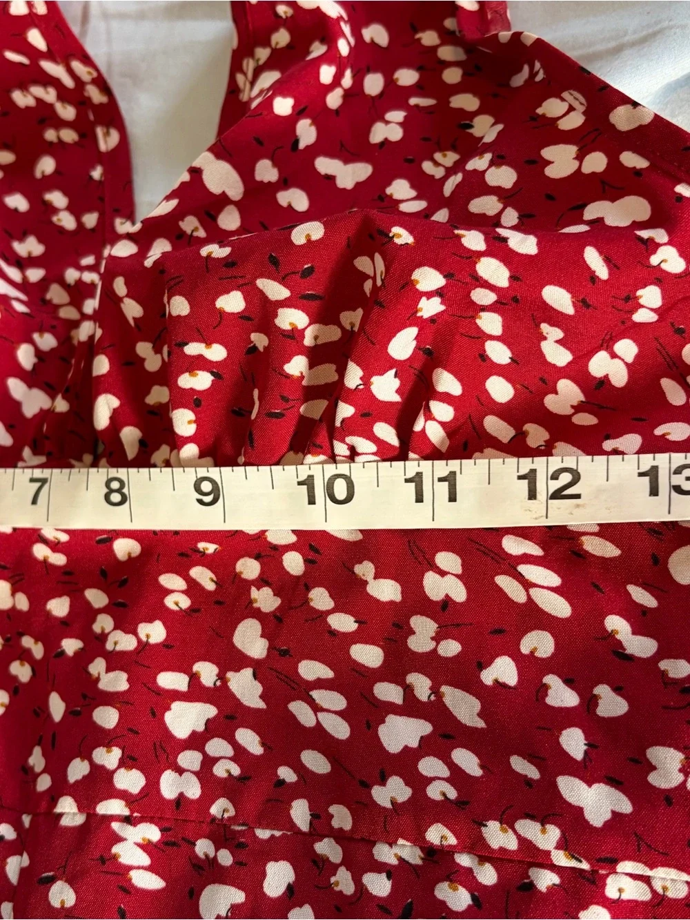 SHEIN Red Halter V-Neck Printed Romper ties around the neck - Picture 5 of 8